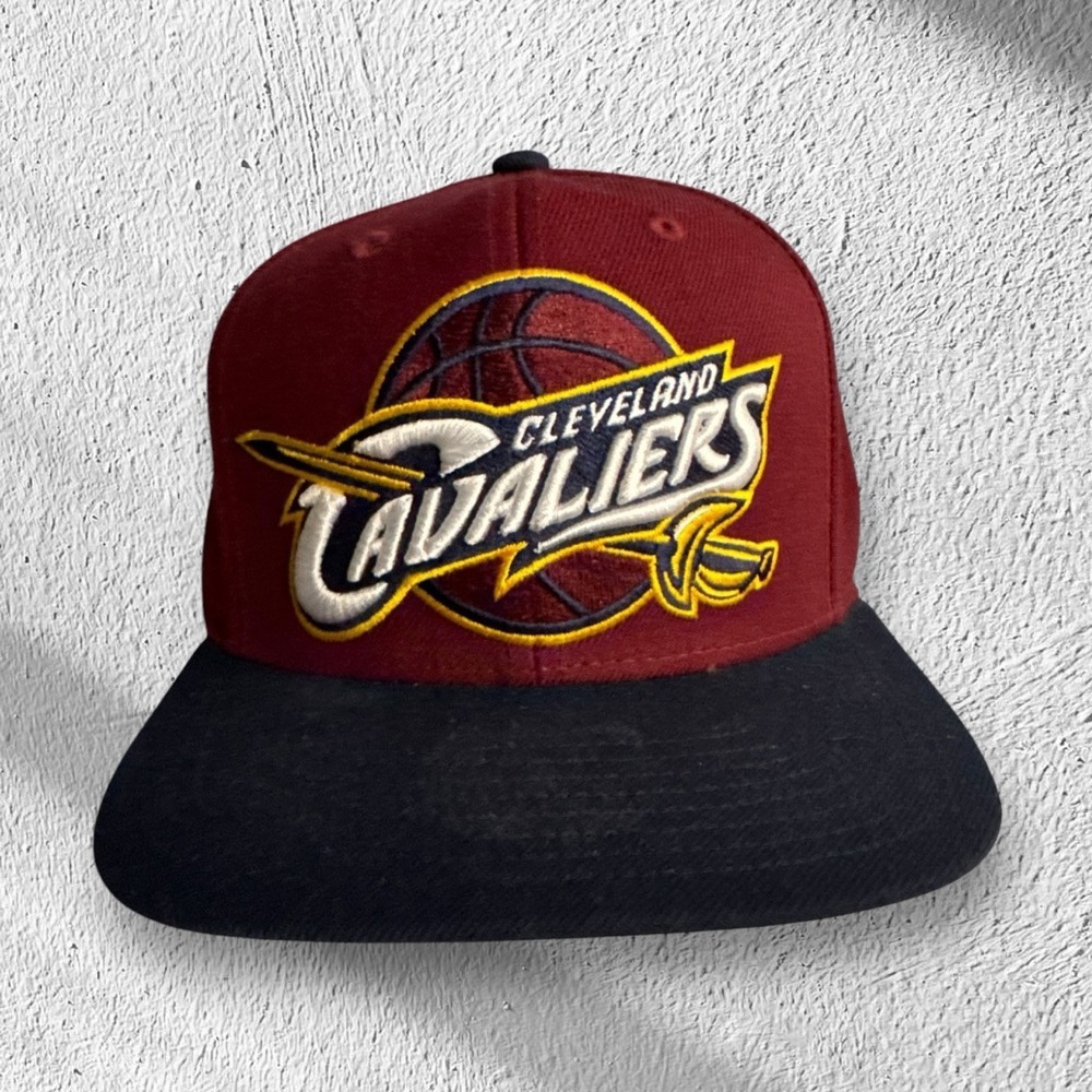 Mitchell & Ness Cleveland Cavaliers XL Logo Snapback Hat NOSTALGIA Adjustable